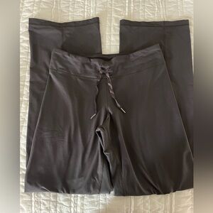 Under Armour Women’s Wide Leg Athletic Casual Pants Size Small